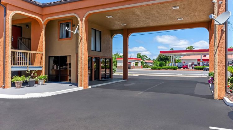 Econo Lodge Exterior
