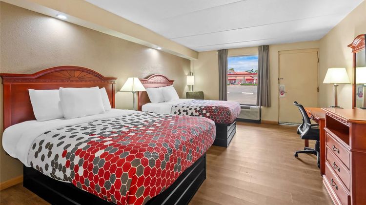 Econo Lodge Room