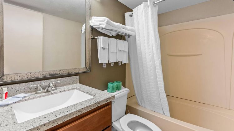Econo Lodge Room