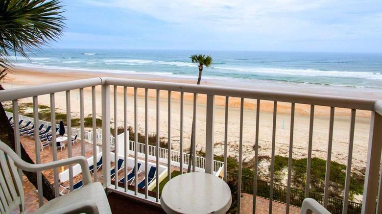 <b>Comfort Inn & Suites Ormond Beach Suite</b>. Images powered by <a href="https://iceportal.shijigroup.com/" title="IcePortal" target="_blank">IcePortal</a>.