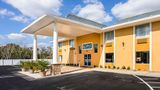 Quality Inn & Suites Heritage Park Exterior