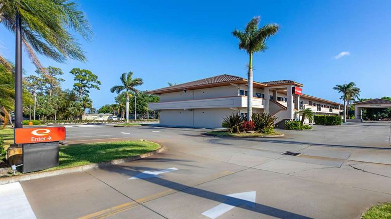 <b>Econo Lodge Vero Beach Exterior</b>. Images powered by <a href="https://iceportal.shijigroup.com/" title="IcePortal" target="_blank">IcePortal</a>.