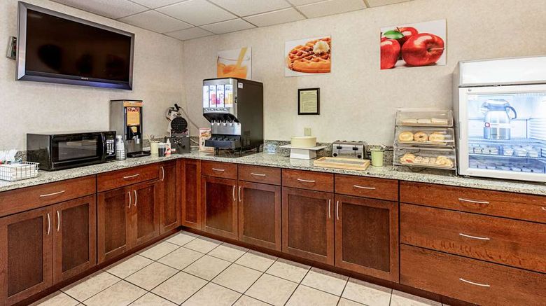 <b>Econo Lodge Vero Beach Restaurant</b>. Images powered by <a href="https://iceportal.shijigroup.com/" title="IcePortal" target="_blank">IcePortal</a>.