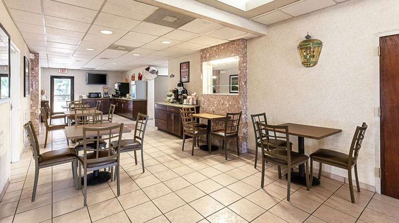 <b>Econo Lodge Vero Beach Restaurant</b>. Images powered by <a href="https://iceportal.shijigroup.com/" title="IcePortal" target="_blank">IcePortal</a>.