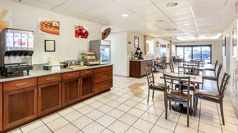 <b>Econo Lodge Vero Beach Restaurant</b>. Images powered by <a href="https://iceportal.shijigroup.com/" title="IcePortal" target="_blank">IcePortal</a>.