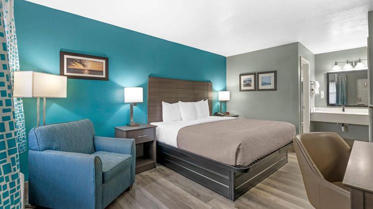 Quality Inn near Ellenton Outlet Mall Room