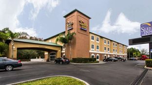 Sleep Inn & Suites Airport