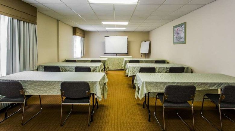<b>Sleep Inn & Suites Airport Meeting</b>. Images powered by <a href="https://iceportal.shijigroup.com/" title="IcePortal" target="_blank">IcePortal</a>.