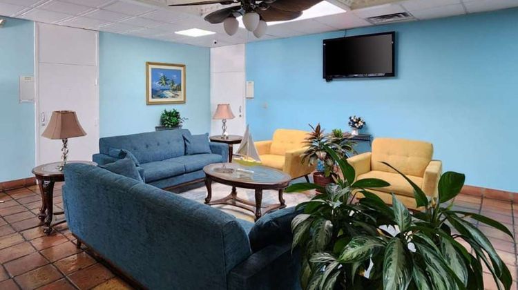 Quality Inn & Suites a Gulf Breeze Lobby