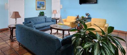 Quality Inn & Suites a Gulf Breeze Lobby