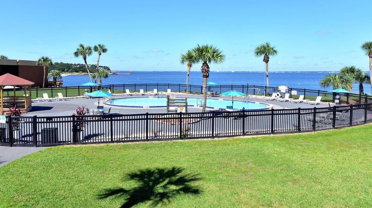 Quality Inn & Suites a Gulf Breeze Pool