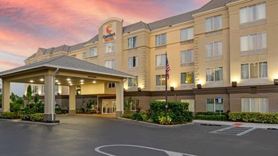 Comfort Suites Near Universal Orlando