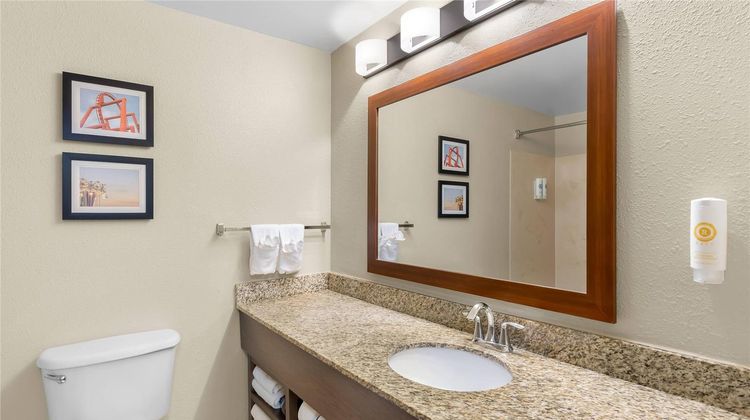 Comfort Suites Near Universal Orlando Room