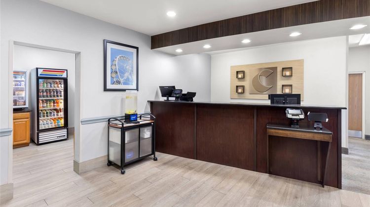 Comfort Suites Near Universal Orlando Lobby