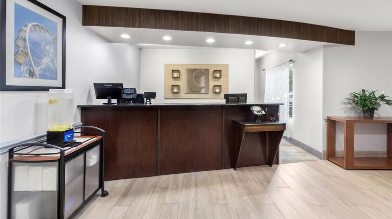 <b>Comfort Suites Near Universal Orlando Lobby</b>. Images powered by <a href="https://iceportal.shijigroup.com/" title="IcePortal" target="_blank">IcePortal</a>.