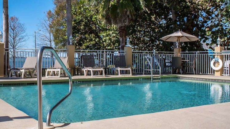 Comfort Suites Clearwater-Dunedin Pool