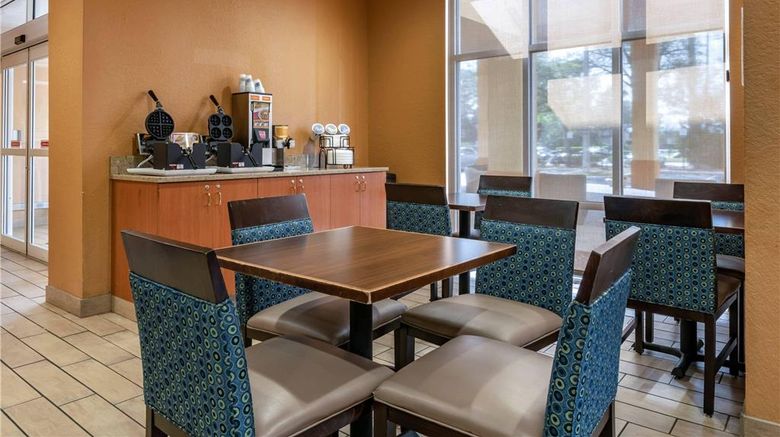 <b>Comfort Inn & Suites Sanford Restaurant</b>. Images powered by <a href="https://iceportal.shijigroup.com/" title="IcePortal" target="_blank">IcePortal</a>.