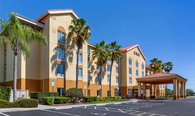 Comfort Inn & Suites Sanford Exterior