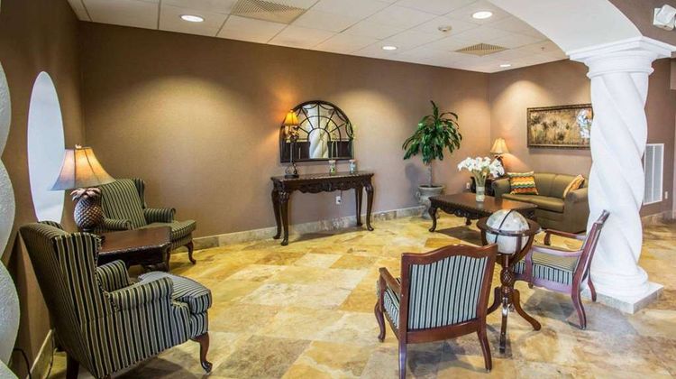 Comfort Inn & Suites Lobby