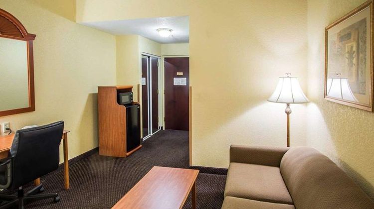 Comfort Inn & Suites Suite