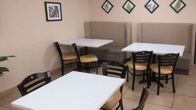 <b>Sleep Inn & Suites Restaurant</b>. Images powered by <a href="https://iceportal.shijigroup.com/" title="IcePortal" target="_blank">IcePortal</a>.