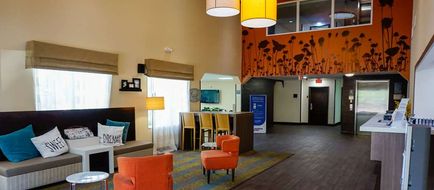 Sleep Inn & Suites Lobby