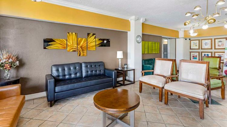 Quality Inn Lobby