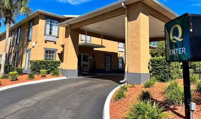 Quality Inn Exterior