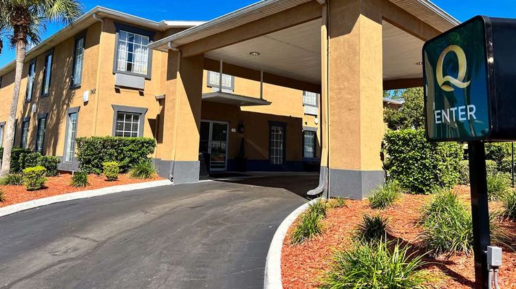 Quality Inn Exterior
