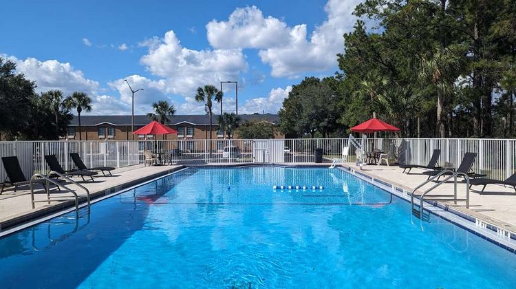 Quality Inn Pool