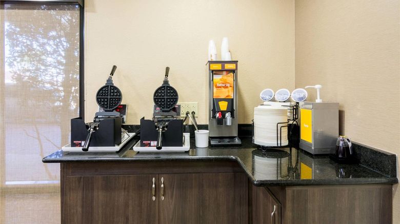 <b>Comfort Inn Davis Hwy Pensacola Restaurant</b>. Images powered by <a href="https://iceportal.shijigroup.com/" title="IcePortal" target="_blank">IcePortal</a>.
