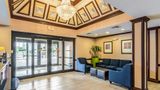 <b>Comfort Inn & Suites Lobby</b>. Images powered by <a href="https://iceportal.shijigroup.com/" title="IcePortal" target="_blank">IcePortal</a>.