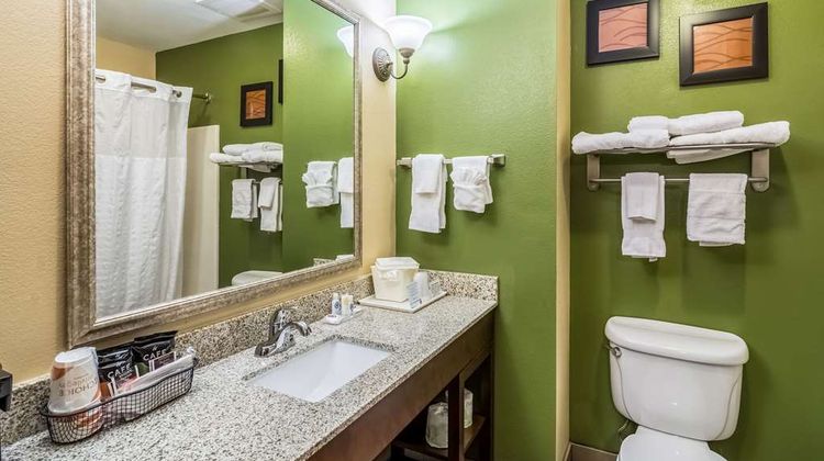 Comfort Inn & Suites Suite