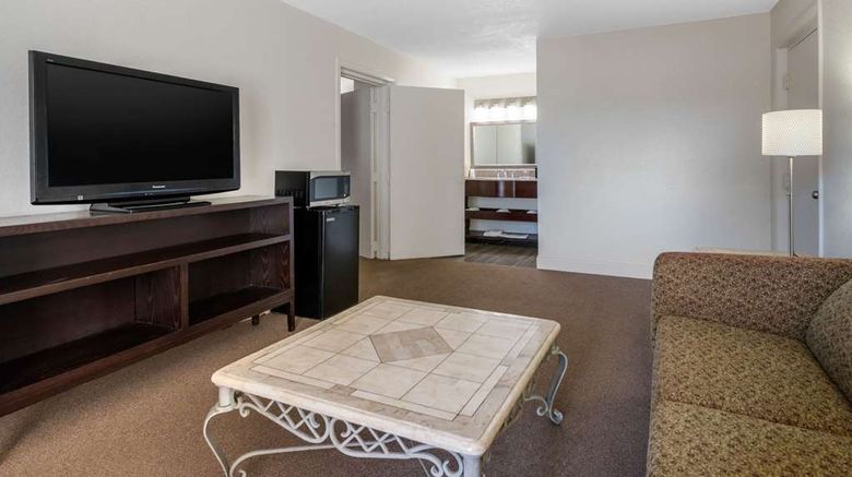 <b>Econo Lodge Airport at RJ Stadium Suite</b>. Images powered by <a href="https://iceportal.shijigroup.com/" title="IcePortal" target="_blank">IcePortal</a>.