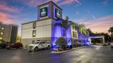 <b>Clarion Pointe Exterior</b>. Images powered by <a href="https://iceportal.shijigroup.com/" title="IcePortal" target="_blank">IcePortal</a>.
