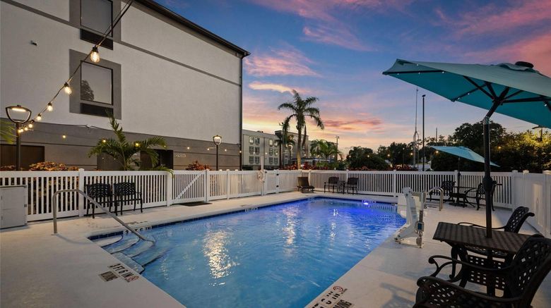 <b>Clarion Pointe Pool</b>. Images powered by <a href="https://iceportal.shijigroup.com/" title="IcePortal" target="_blank">IcePortal</a>.
