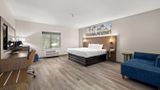 <b>Clarion Pointe Suite</b>. Images powered by <a href="https://iceportal.shijigroup.com/" title="IcePortal" target="_blank">IcePortal</a>.
