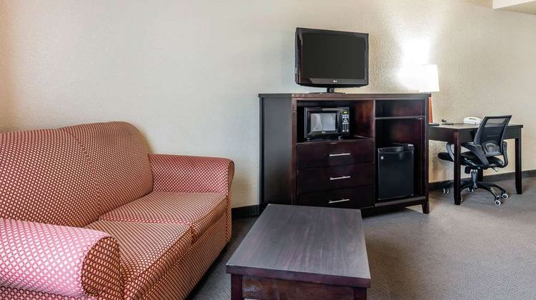 Sleep Inn Ocala Suite