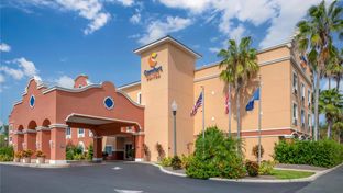Comfort Suites