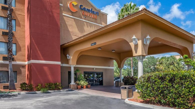 <b>Comfort Suites Fort Pierce Exterior</b>. Images powered by <a href="https://iceportal.shijigroup.com/" title="IcePortal" target="_blank">IcePortal</a>.