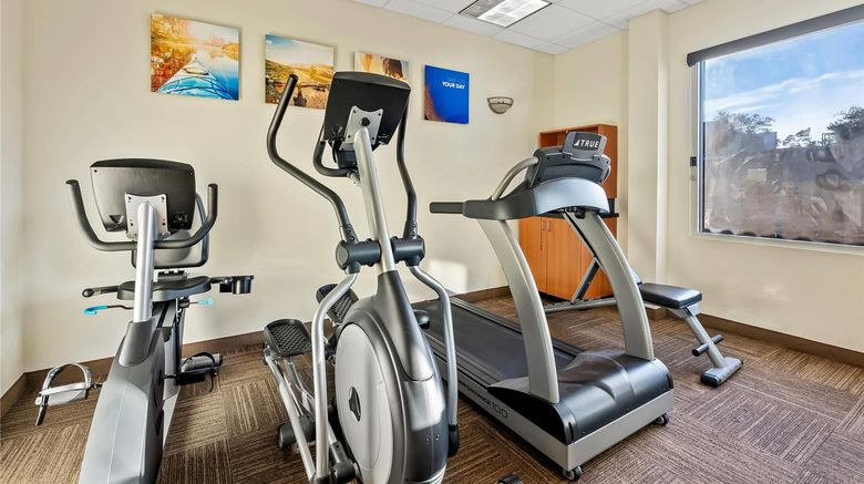 <b>Comfort Inn & Suites Health</b>. Images powered by <a href="https://iceportal.shijigroup.com/" title="IcePortal" target="_blank">IcePortal</a>.