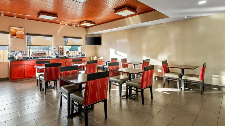 <b>Comfort Inn & Suites Restaurant</b>. Images powered by <a href="https://iceportal.shijigroup.com/" title="IcePortal" target="_blank">IcePortal</a>.