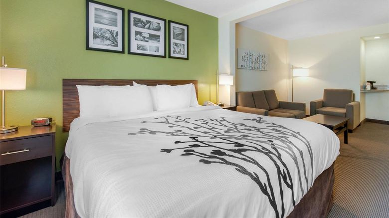 <b>Sleep Inn & Suites Port Charlotte Suite</b>. Images powered by <a href="https://iceportal.shijigroup.com/" title="IcePortal" target="_blank">IcePortal</a>.
