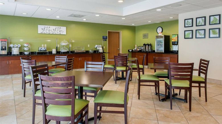 <b>Sleep Inn & Suites Port Charlotte Restaurant</b>. Images powered by <a href="https://iceportal.shijigroup.com/" title="IcePortal" target="_blank">IcePortal</a>.