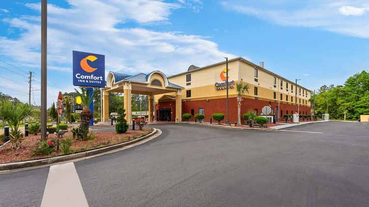 Comfort Inn & Suites Exterior