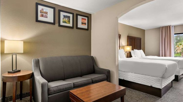 Comfort Inn & Suites Suite