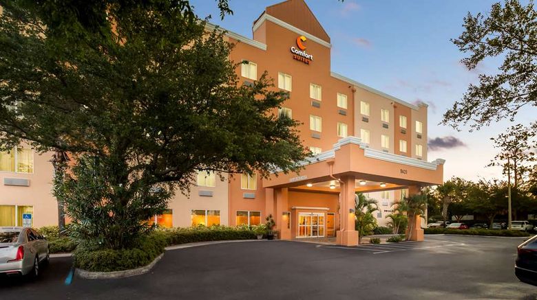 <b>Comfort Suites Exterior</b>. Images powered by <a href="https://iceportal.shijigroup.com/" title="IcePortal" target="_blank">IcePortal</a>.