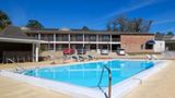 Suburban Studios Near University Pool