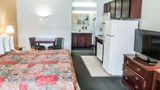 Suburban Studios Near University Room