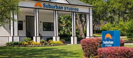 Suburban Studios Near University Exterior